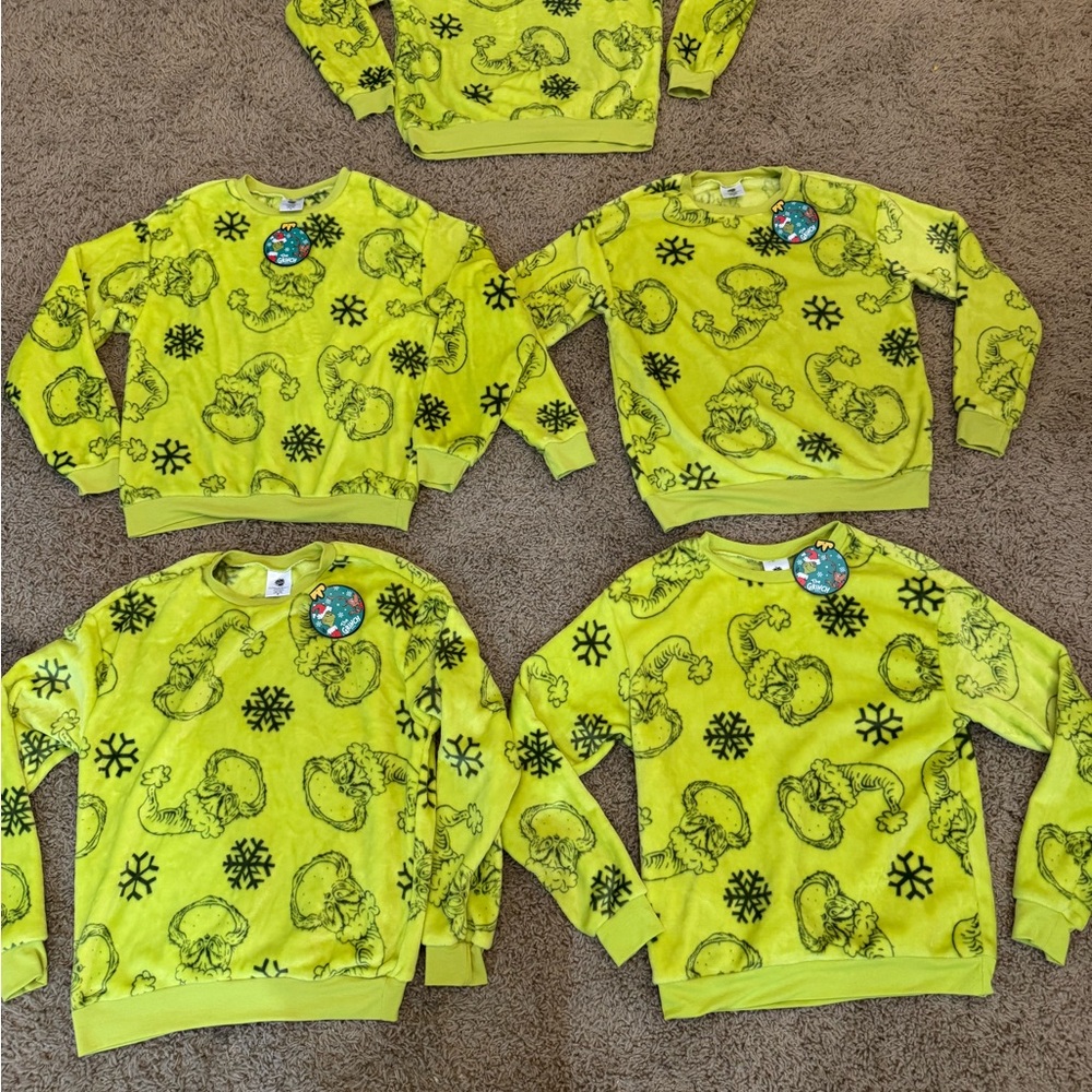 Dr. Seuss The Grinch fleece pullover sweatshirt